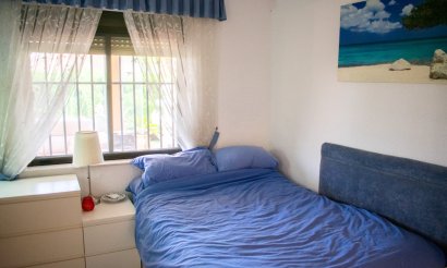 Resale - Villa / Semi detached - Orihuela Costa - MUY CERCA DE LA PLAYA