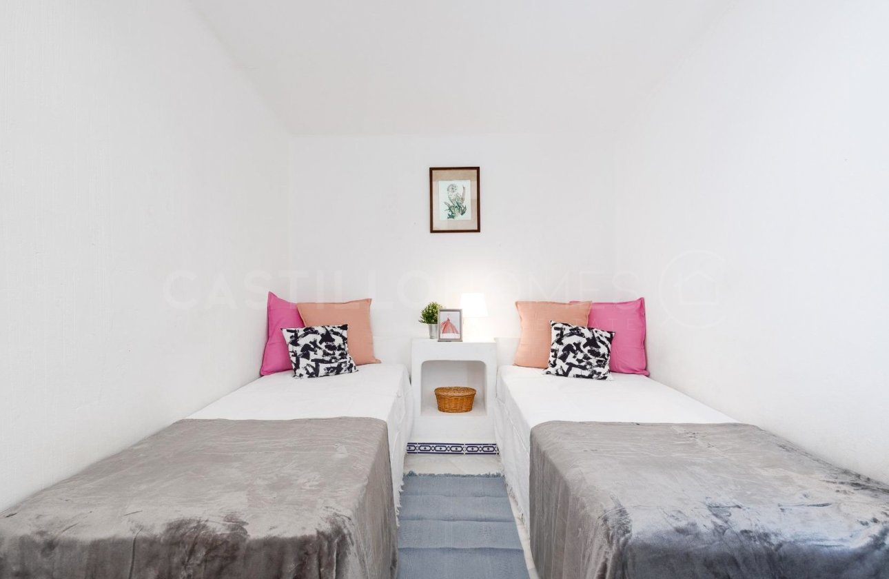 Resale - Apartment / flat - Torrevieja - Playa de los Locos
