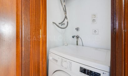 Resale - Apartment / flat - Torrevieja - Playa de los Locos