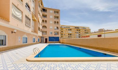 Reventa - Apartamento / piso - Torrevieja - Centro
