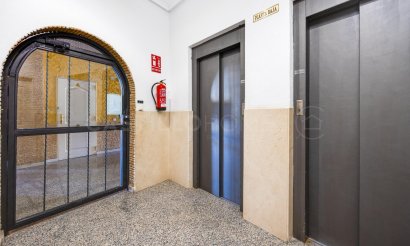 Reventa - Apartamento / piso - Torrevieja - Centro