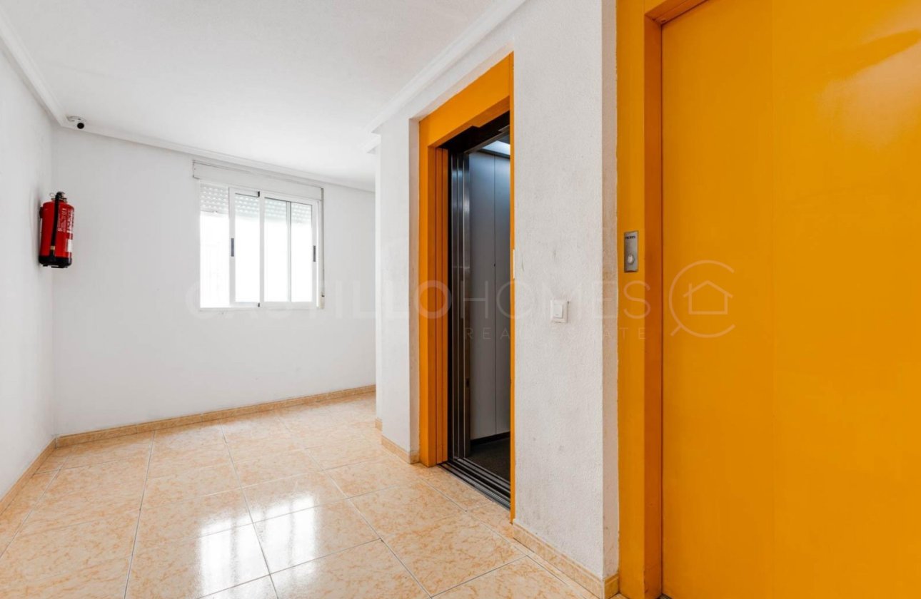 Reventa - Apartamento / piso - Torrevieja - Centro