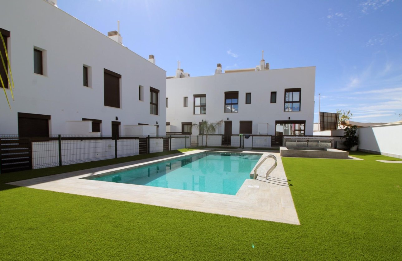 New Build - Townhouse - Pilar de la Horadada - parque Andromeda