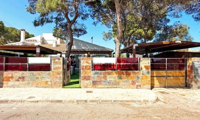 Resale - Villa - Orihuela Costa - Punta Prima