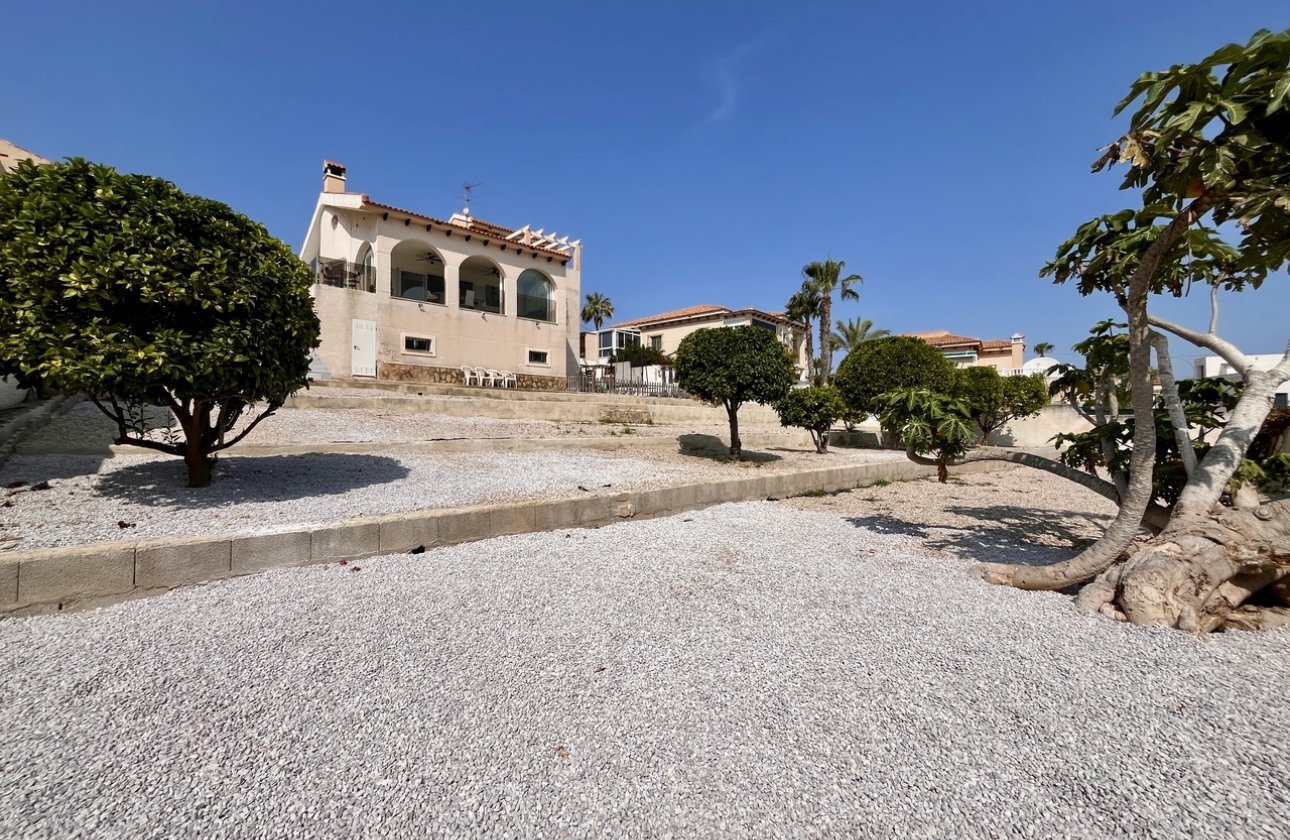Resale - Villa - San Miguel de Salinas