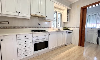 Resale - Villa - San Miguel de Salinas