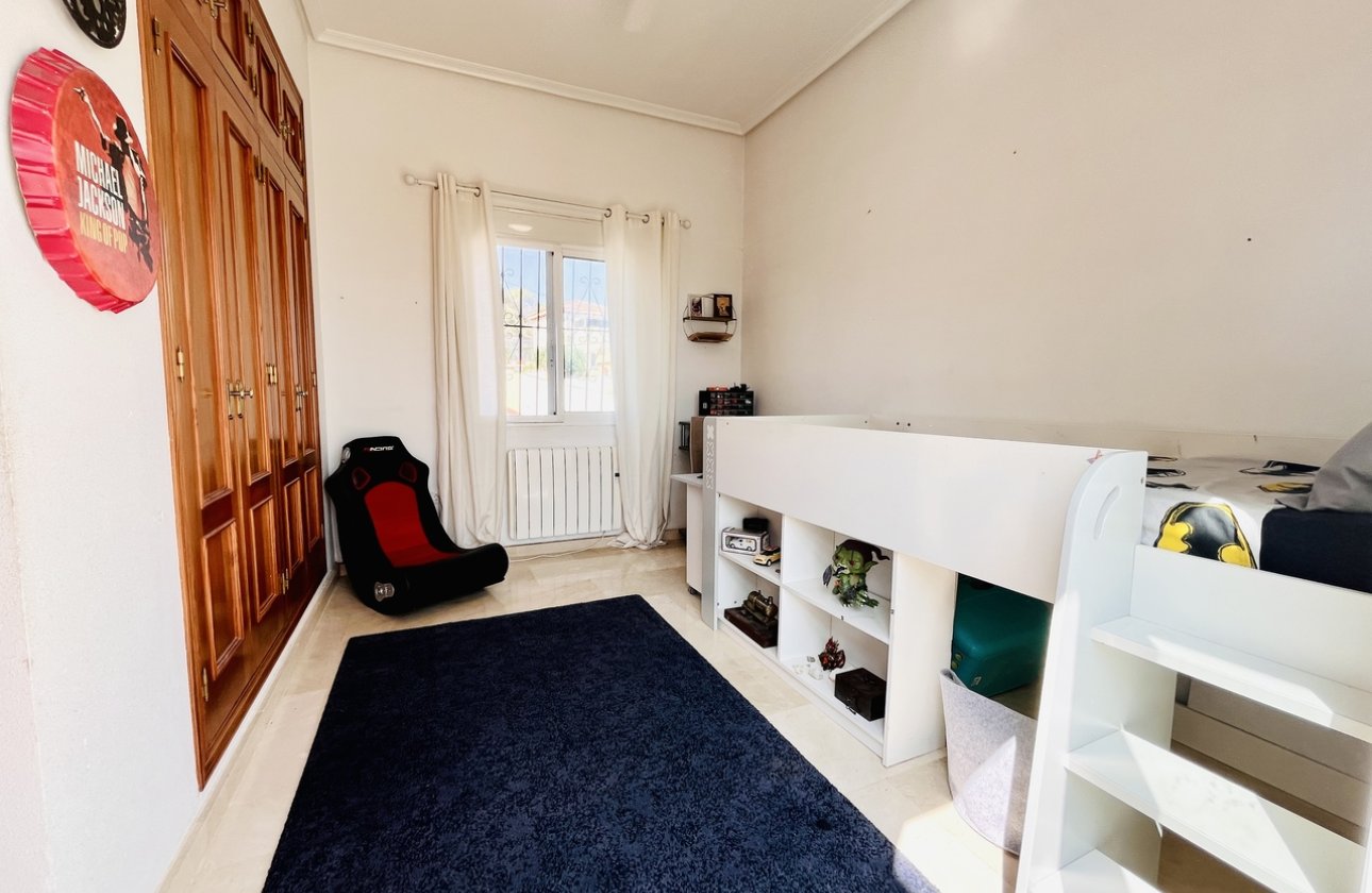 Resale - Villa - San Miguel de Salinas