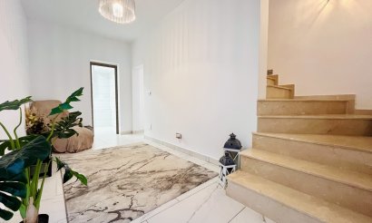 Resale - Villa - San Miguel de Salinas