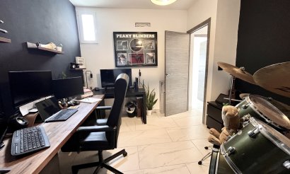 Resale - Villa - San Miguel de Salinas