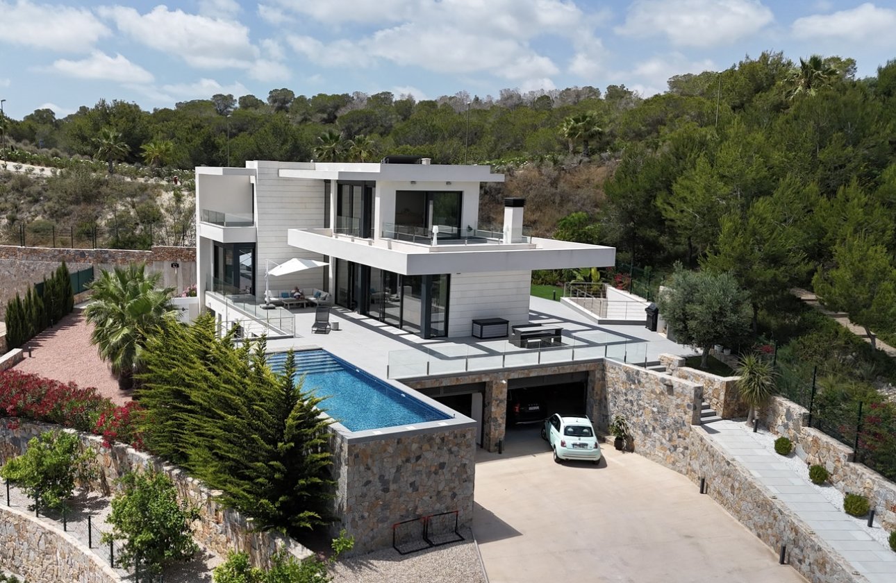 Resale - Villa - Las Colinas Golf Resort