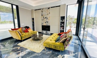 Resale - Villa - Las Colinas Golf Resort