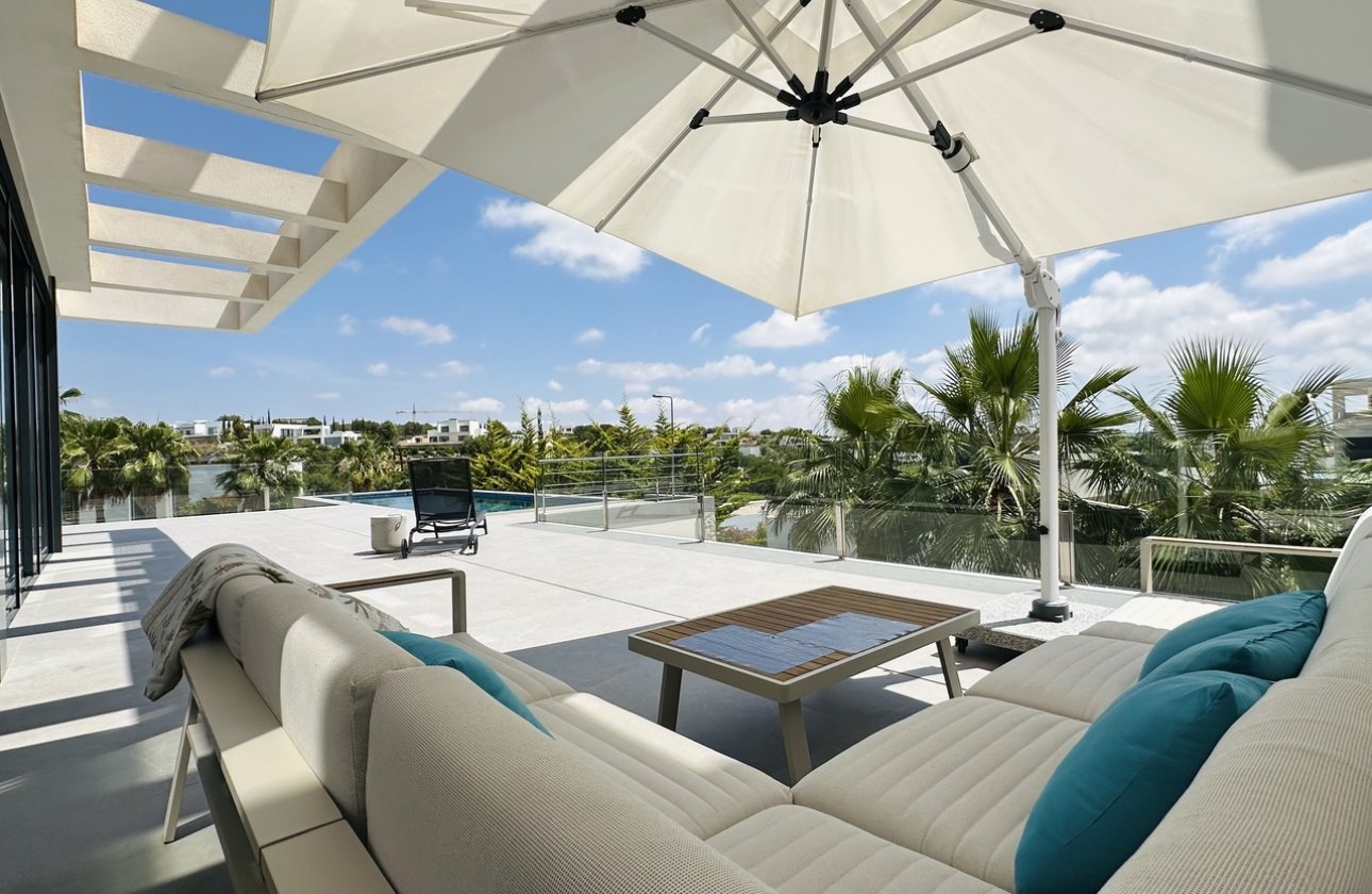 Resale - Villa - Las Colinas Golf Resort