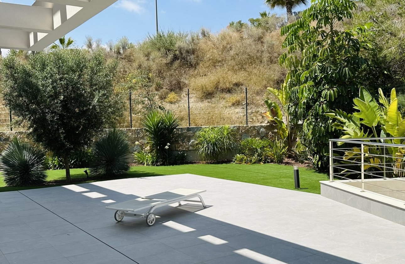 Resale - Villa - Las Colinas Golf Resort