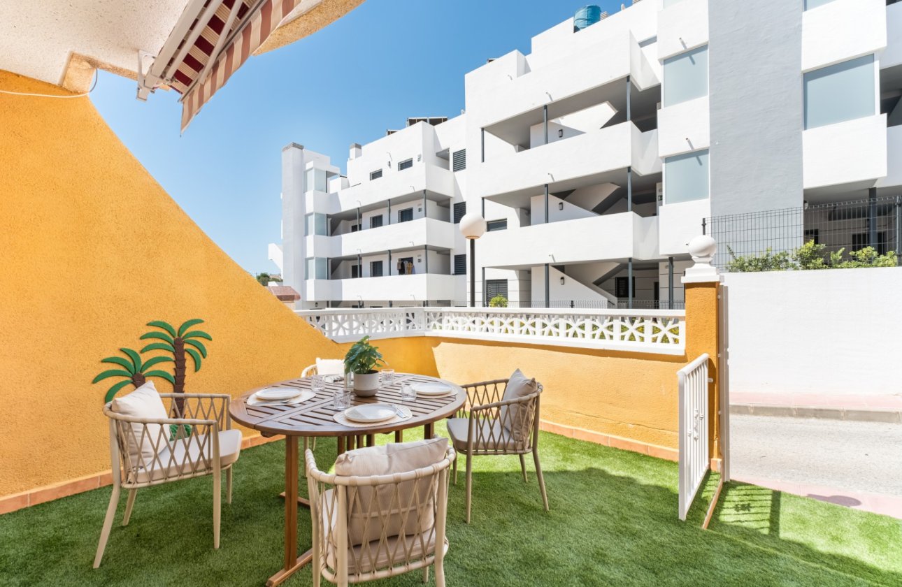 Resale - Townhouse - Orihuela Costa - Villamartin