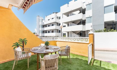 Resale - Townhouse - Orihuela Costa - Villamartin