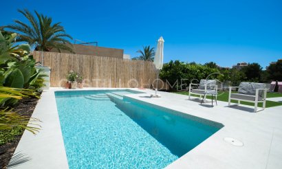 Resale - Villa - Orihuela Costa - La Zenia