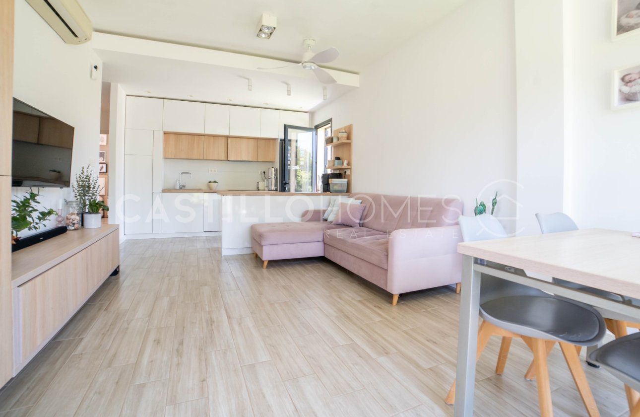 Resale - Villa - Orihuela Costa - La Zenia