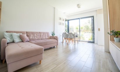 Resale - Villa - Orihuela Costa - La Zenia