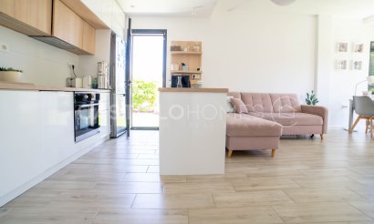Resale - Villa - Orihuela Costa - La Zenia