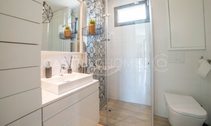 Resale - Villa - Orihuela Costa - La Zenia