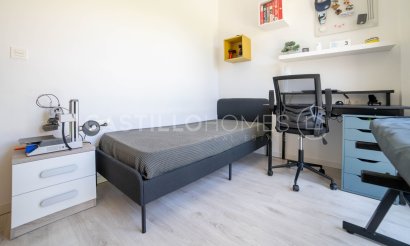 Resale - Villa - Orihuela Costa - La Zenia