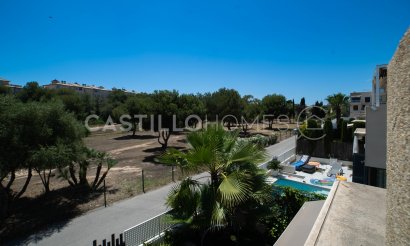 Resale - Villa - Orihuela Costa - La Zenia