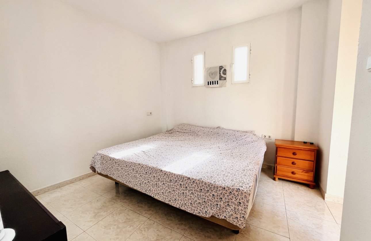Resale - Apartment / flat - San Miguel de Salinas