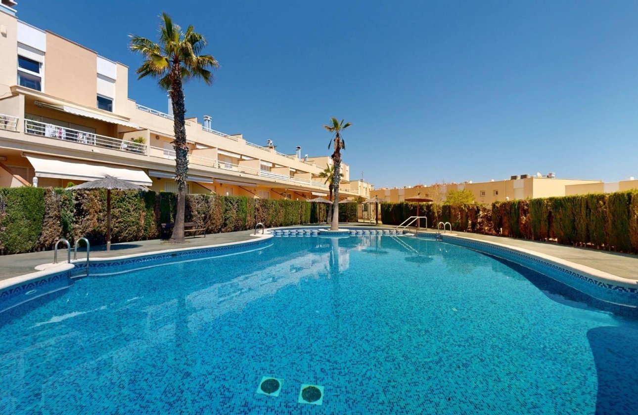 Resale - Apartment / flat - Orihuela Costa - Campoamor