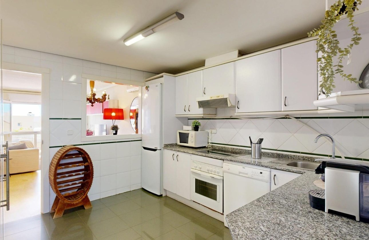 Resale - Apartment / flat - Orihuela Costa - Campoamor