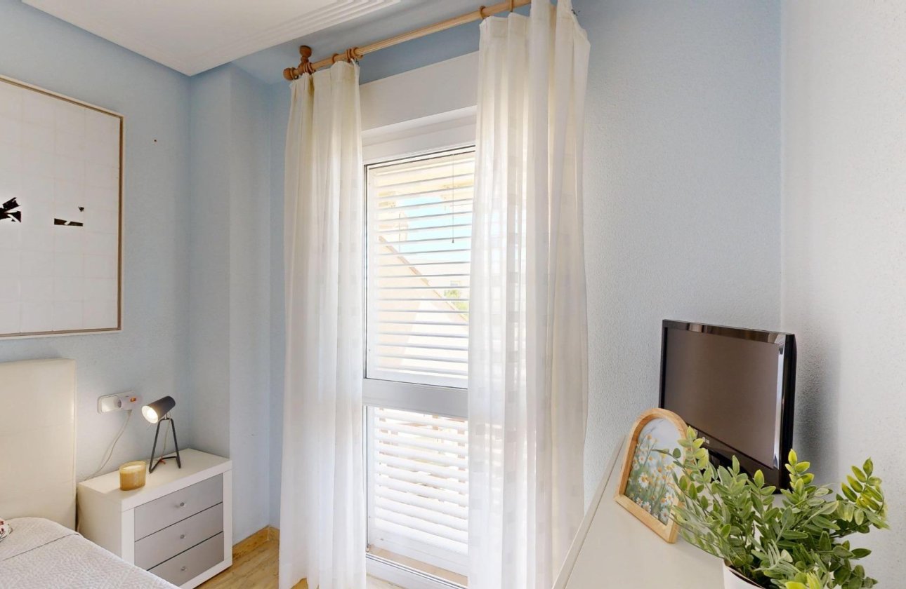 Resale - Apartment / flat - Orihuela Costa - Campoamor