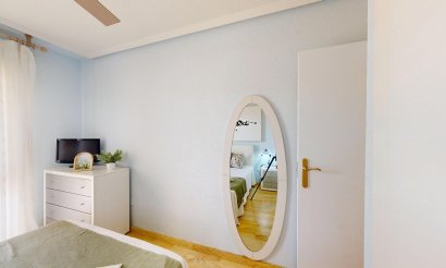 Resale - Apartment / flat - Orihuela Costa - Campoamor