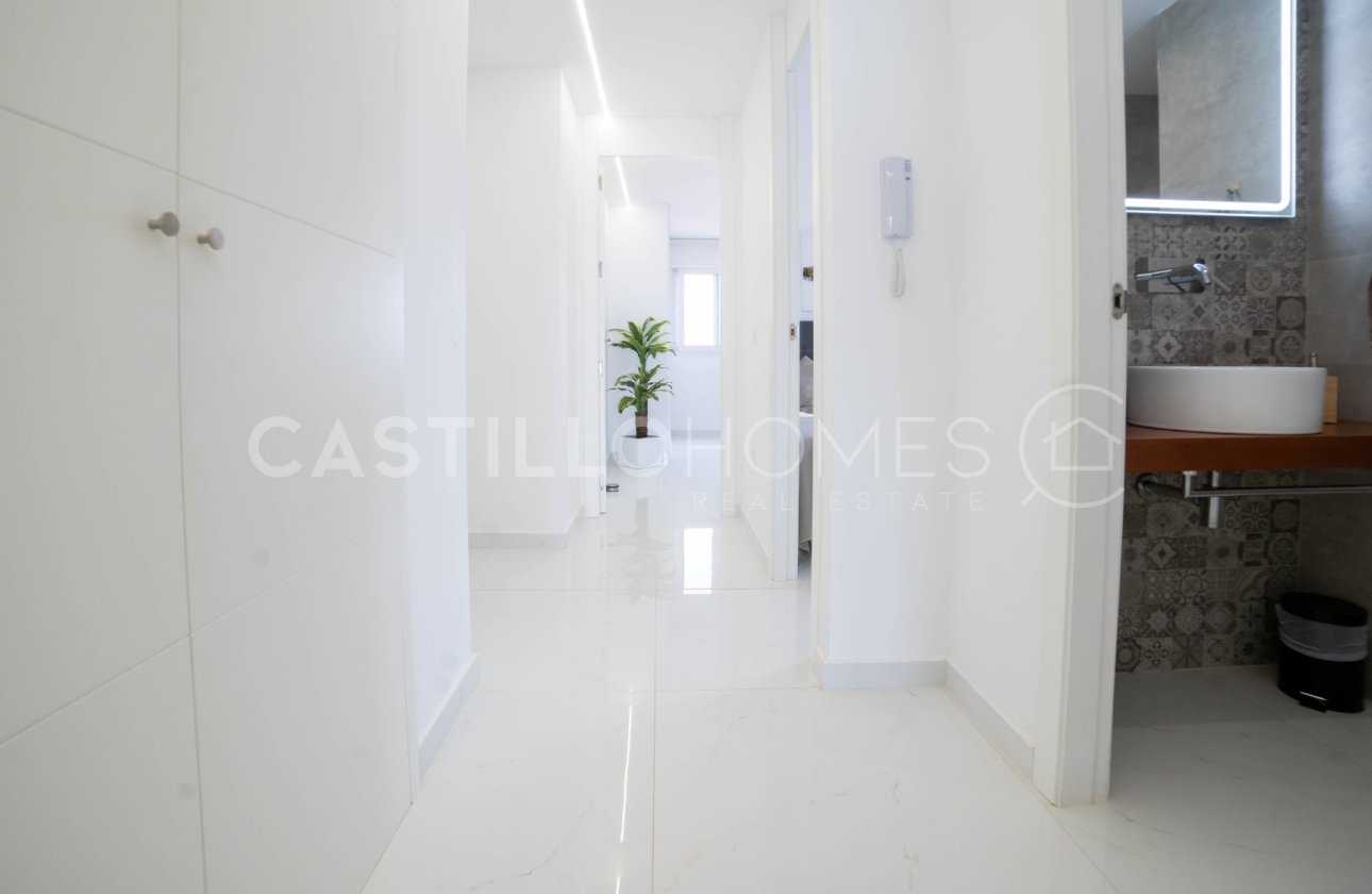 Resale - Apartment / flat - Torrevieja - Playa del Cura