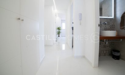 Resale - Apartment / flat - Torrevieja - Playa del Cura