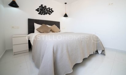 Resale - Apartment / flat - Torrevieja - Playa del Cura