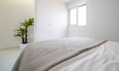Resale - Apartment / flat - Torrevieja - Playa del Cura
