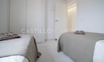 Resale - Apartment / flat - Torrevieja - Playa del Cura
