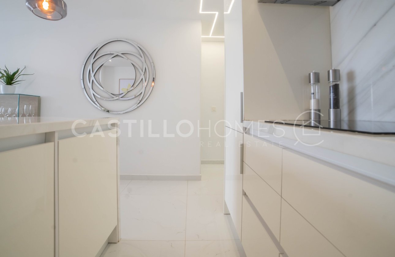 Resale - Apartment / flat - Torrevieja - Playa del Cura