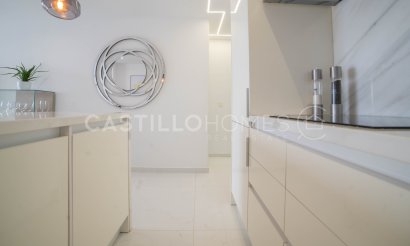 Resale - Apartment / flat - Torrevieja - Playa del Cura