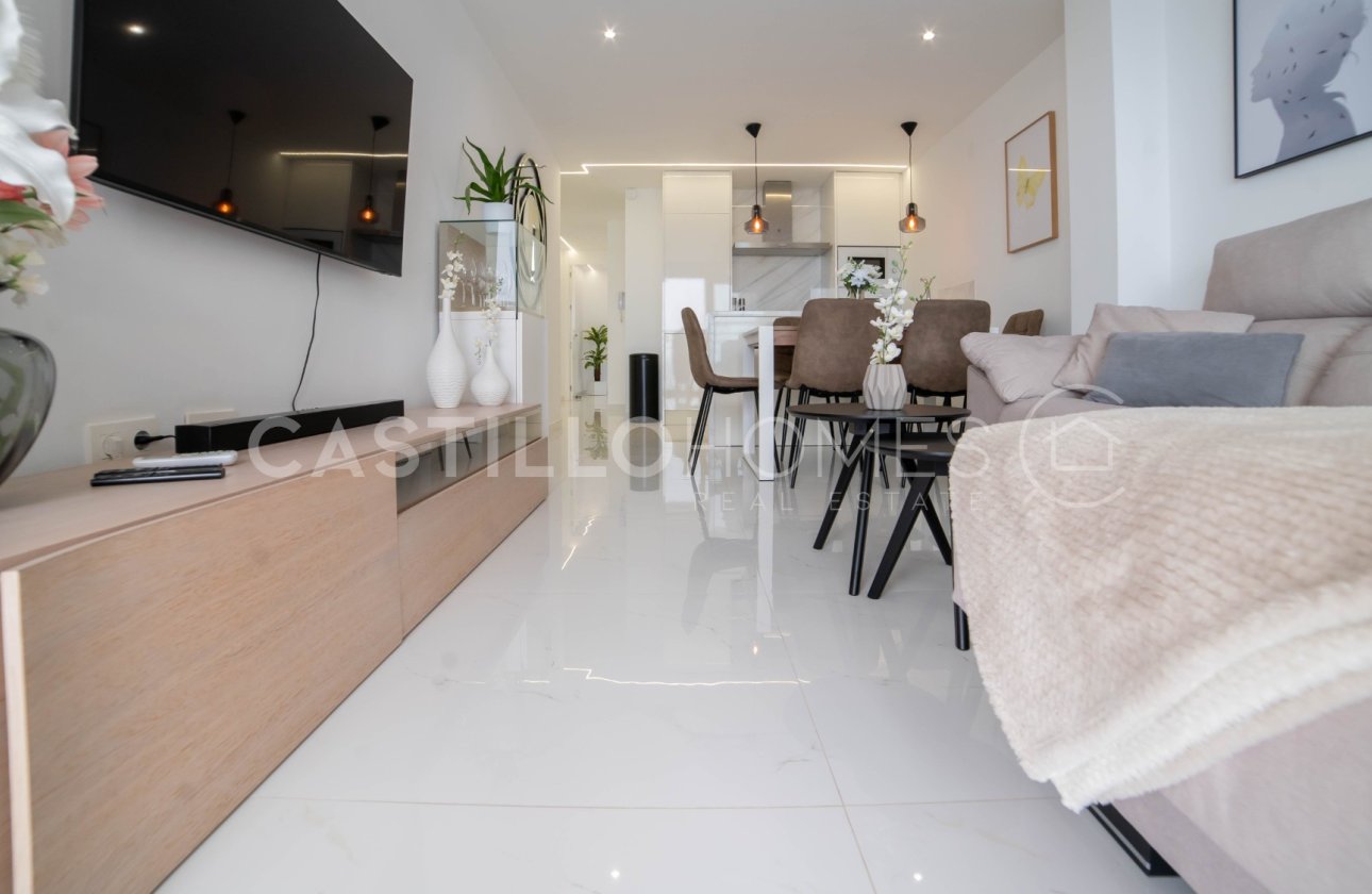 Resale - Apartment / flat - Torrevieja - Playa del Cura