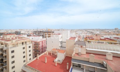 Resale - Apartment / flat - Torrevieja - Playa del Cura