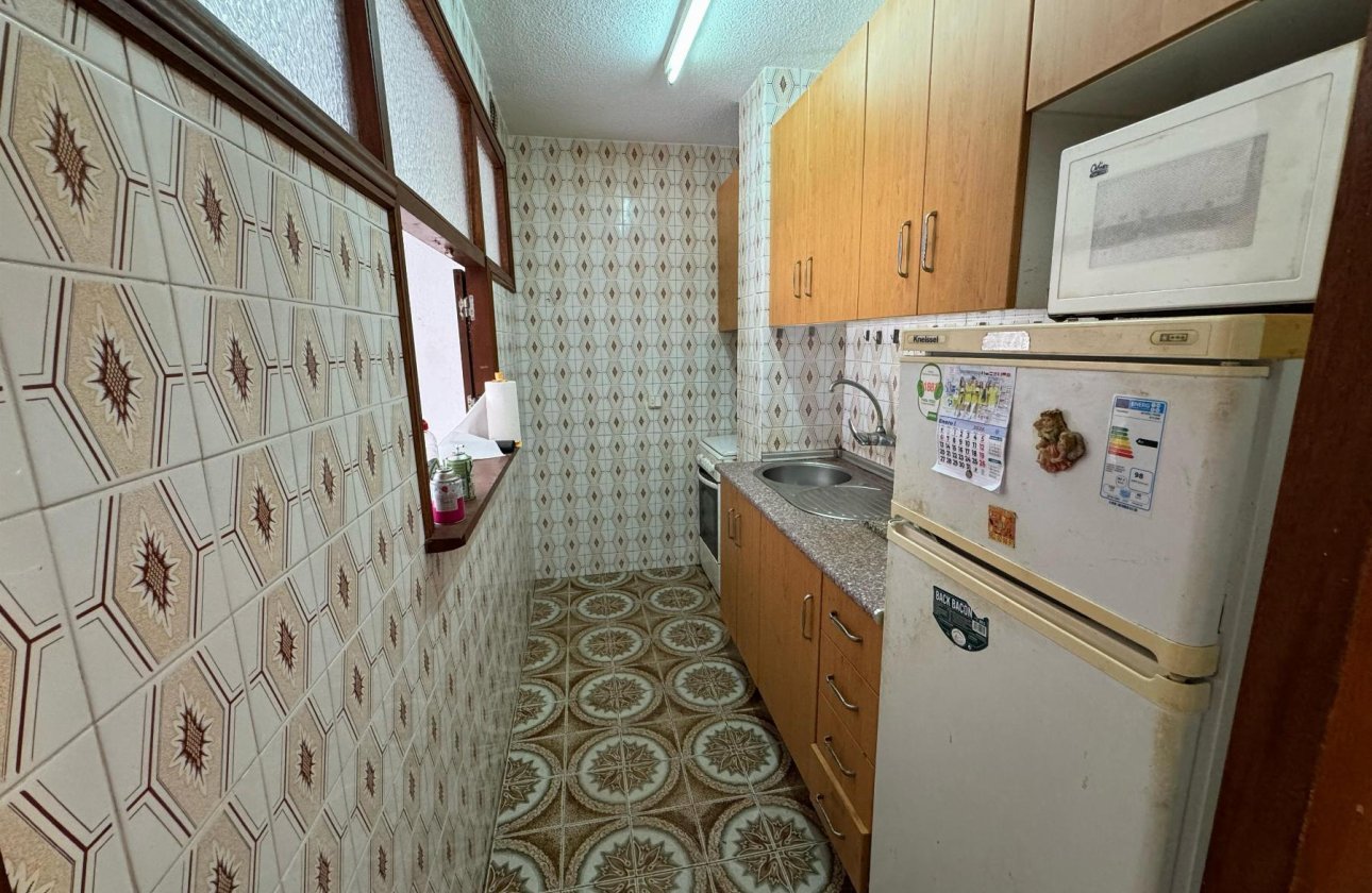 Resale - Apartment / flat - Torrevieja - Punta Prima