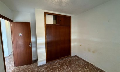 Resale - Apartment / flat - Torrevieja - Punta Prima