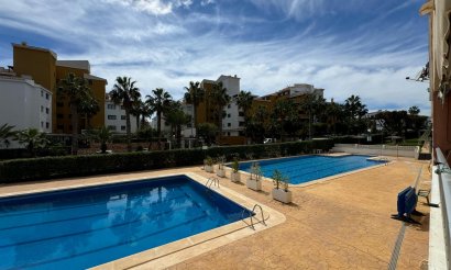 Resale - Apartment / flat - Torrevieja - Punta Prima