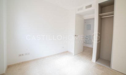 Resale - Apartment / flat - Torrevieja - Punta Prima