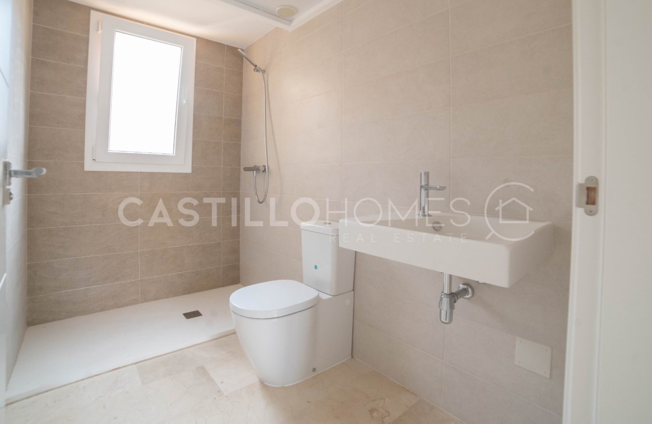 Resale - Apartment / flat - Torrevieja - Punta Prima