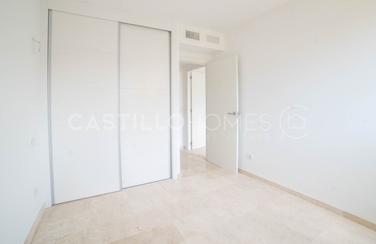 Resale - Apartment / flat - Torrevieja - Punta Prima