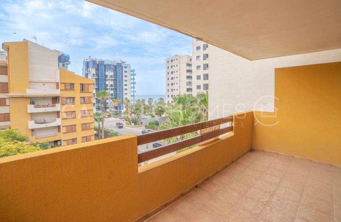 Resale - Apartment / flat - Torrevieja - Punta Prima