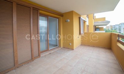 Resale - Apartment / flat - Torrevieja - Punta Prima