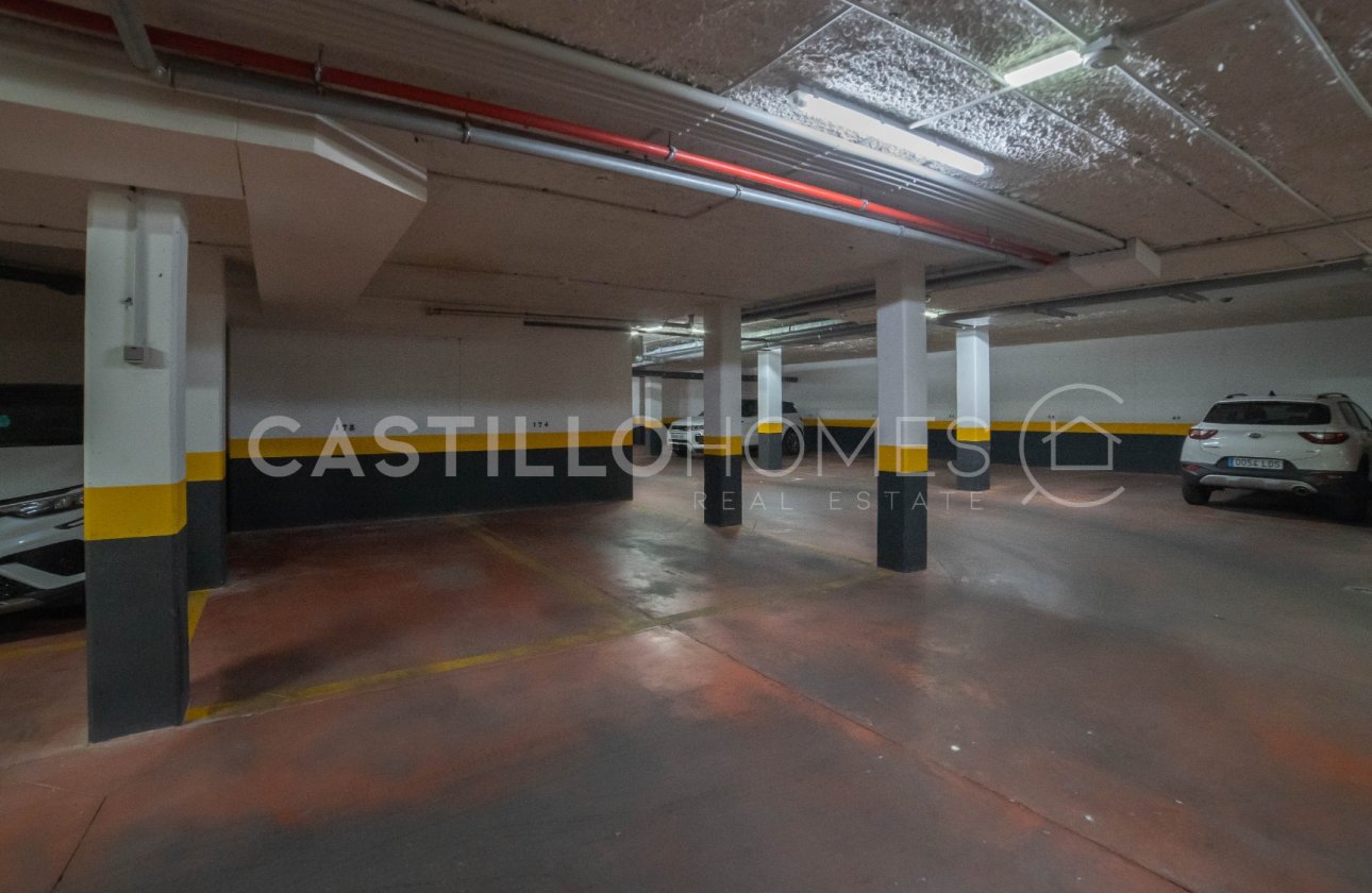 Resale - Apartment / flat - Torrevieja - Punta Prima