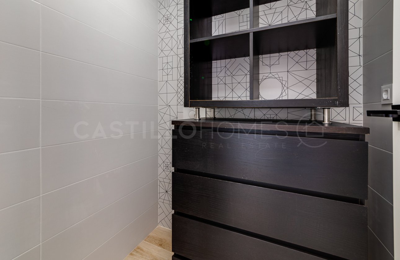 Resale - Villa - Torrevieja - Torre del moro